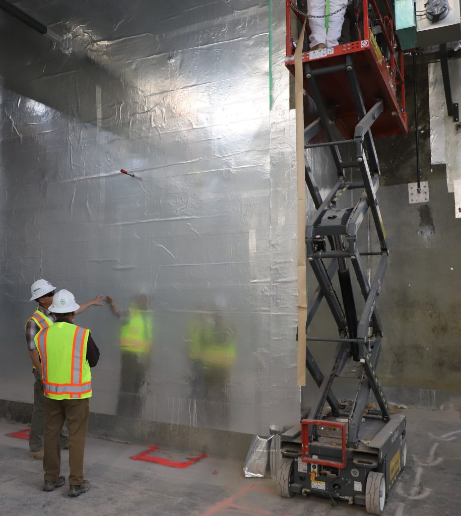 scissor lift China lake, Foil